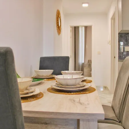 Nuevo Primera Línea Playa Y Piscina Wifi Apartamento *