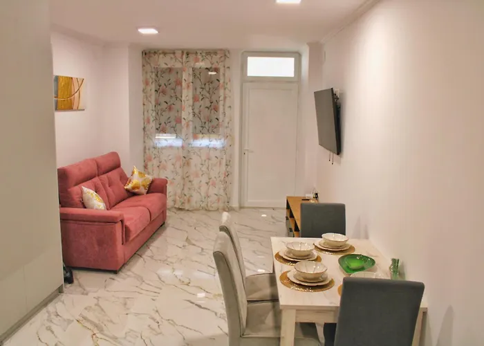 Nuevo Primera Linea Playa Y Piscina Wifi Κάλπε