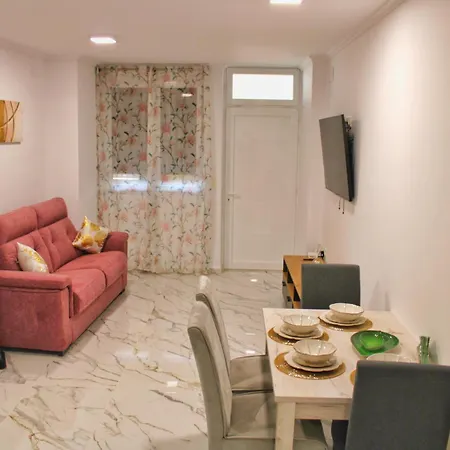 Nuevo Primera Linea Playa Y Piscina Wifi Κάλπε